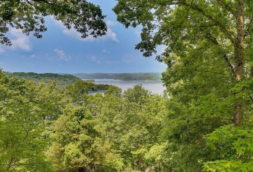 Bright Byrdstown Home W/ Views Of Dale Hollow Lake