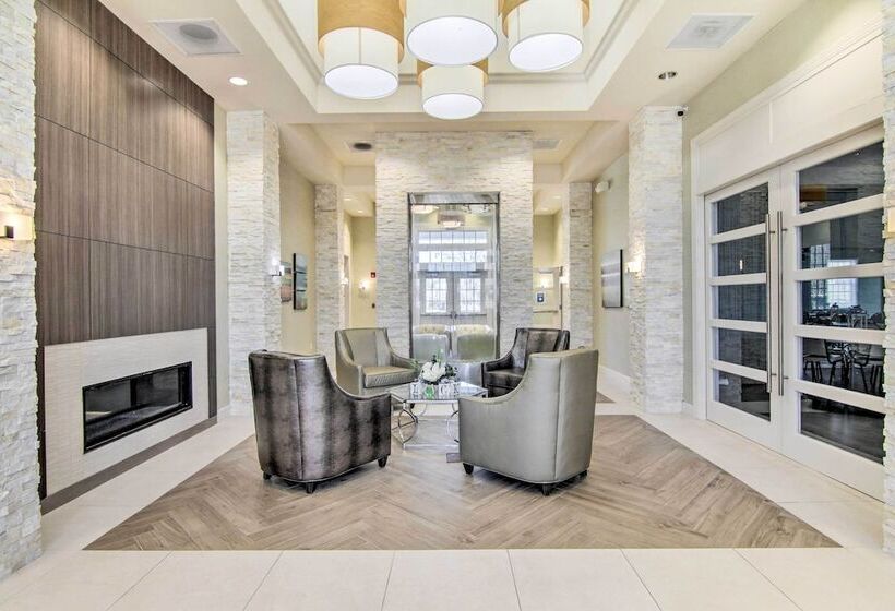 Bright Ocean View Home W/ Resort Pools: Near Beach