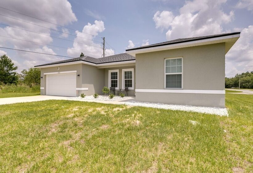 Bright, Pet Friendly Home: 16 Mi To Downtown Ocala