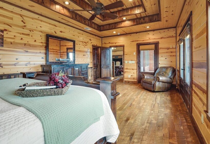 Broken Bow Cabin W/ Game Room & Private Hot Tub!