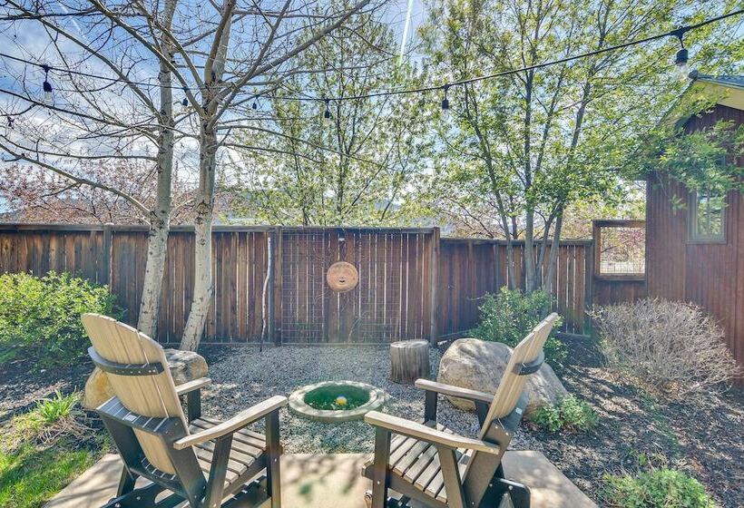 Buena Vista Vacation Home: Hot Tub, Mountain Views