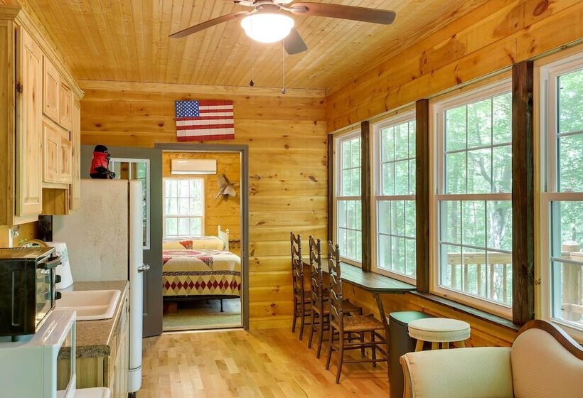 Byrdstown Cabin   W/ Fire Pit, Near Marina & Lake!