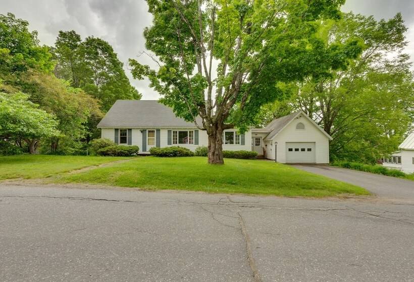 Cape House In Farmington W/ Shared Outdoor Pool!