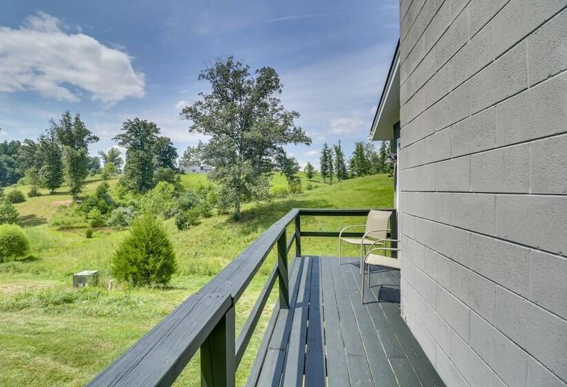 Charlottesville Cottage In Bailey S Retreat