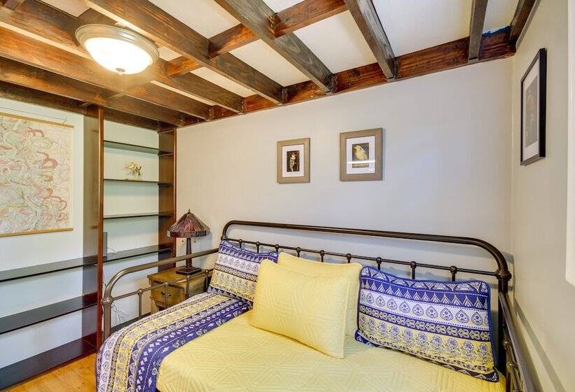 Charming Bay St Louis Home: Deck, On Canal!