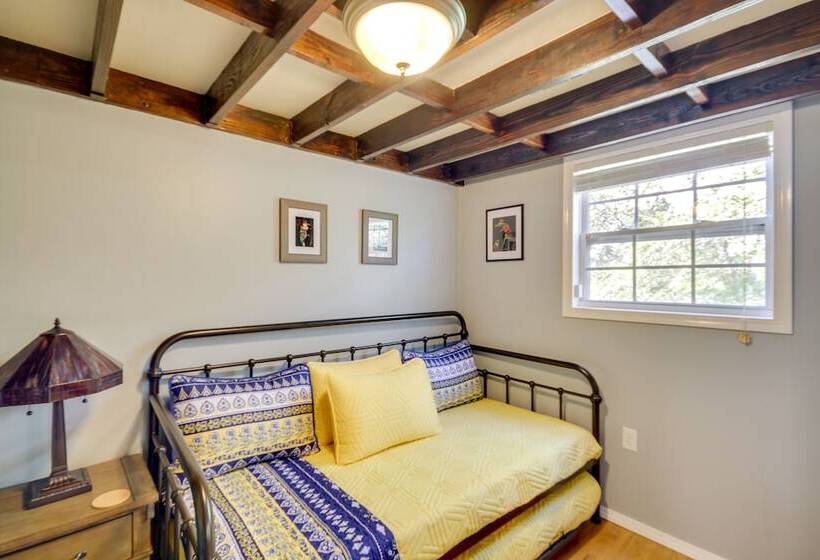 Charming Bay St Louis Home: Deck, On Canal!