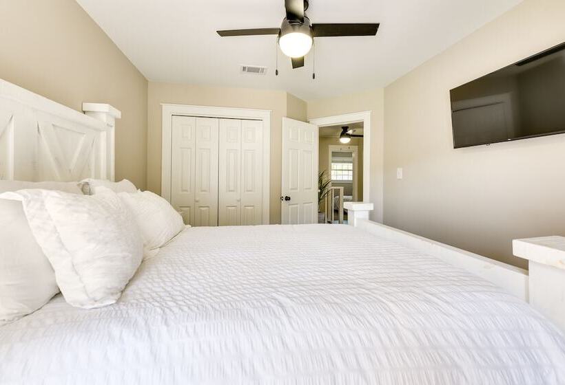 Charming Coastal Home: 6 Mi To Choctawhatchee Bay!