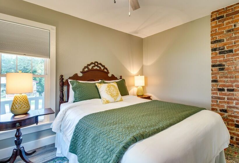 Charming Cotter Vacation Rental, Walk To River!