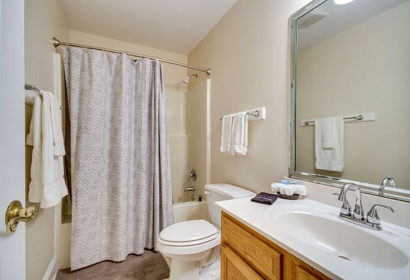 Charming Diamondhead Home W/ Private Yard!