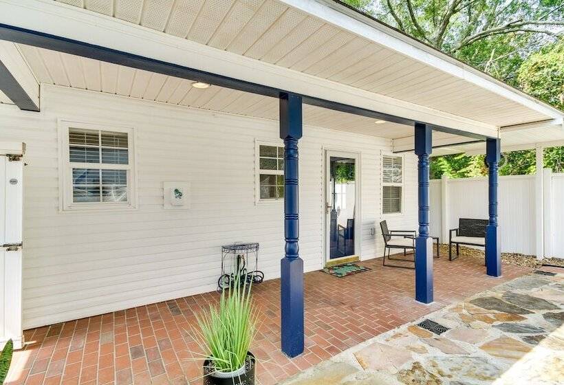 Charming Dtwn Retreat: 1 Mi To Ocean Springs Beach