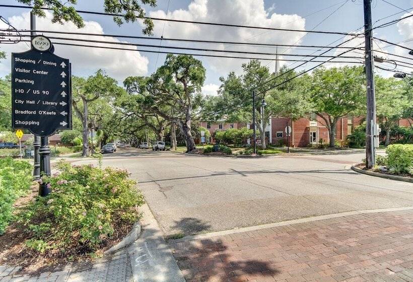 Charming Dtwn Retreat: 1 Mi To Ocean Springs Beach