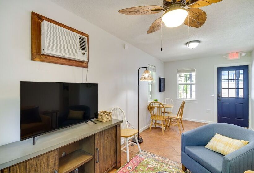 Charming Dtwn Retreat: 1 Mi To Ocean Springs Beach