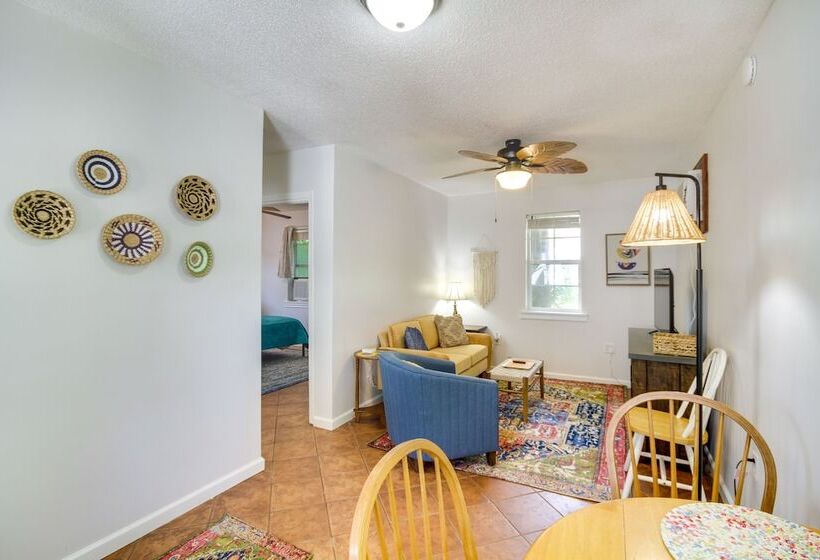 Charming Dtwn Retreat: 1 Mi To Ocean Springs Beach