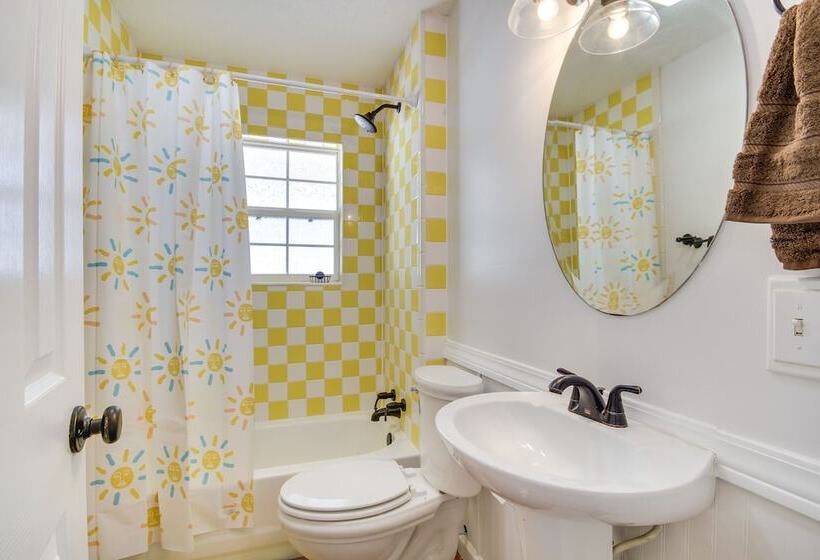 Charming Dtwn Retreat: 1 Mi To Ocean Springs Beach