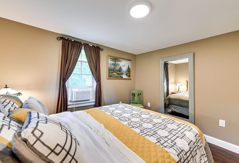 Charming East Durham Home   2 Mi To Water Park