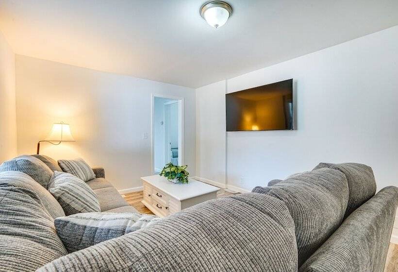 Charming Glens Falls Retreat Near Downtown!