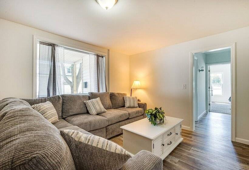 Charming Glens Falls Retreat Near Downtown!