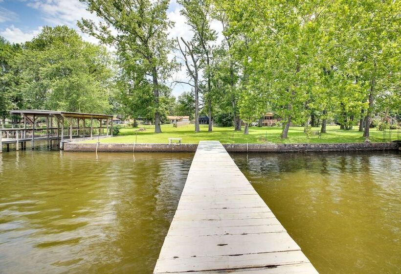 Lakefront Oasis W/ Patio In Hot Springs, Arkansas!