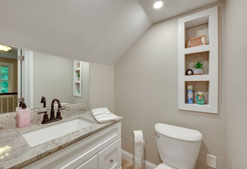 Charming Manheim Cottage W/ On Site Animal Viewing