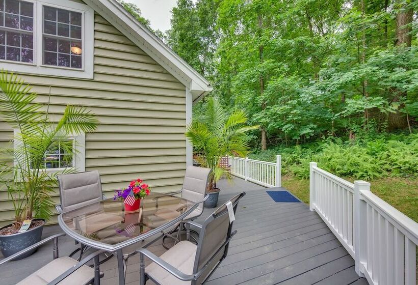 Charming Manheim Cottage W/ On Site Animal Viewing