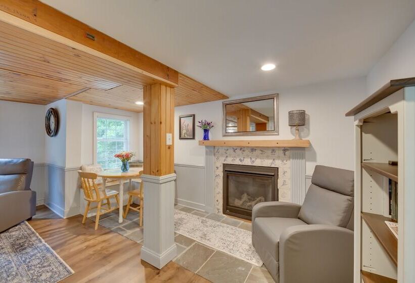 Charming Manheim Cottage W/ On Site Animal Viewing