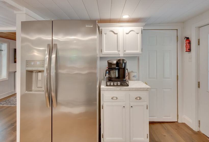 Charming Manheim Cottage W/ On Site Animal Viewing