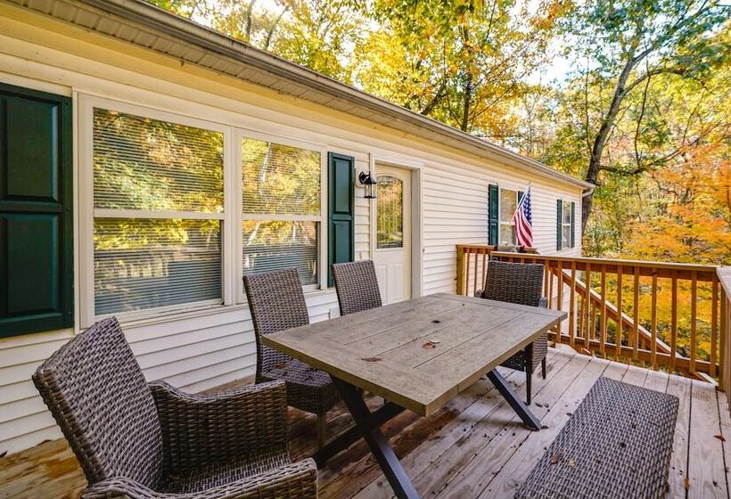 Outdoor Entertainment Areas: Family Ohio Getaway