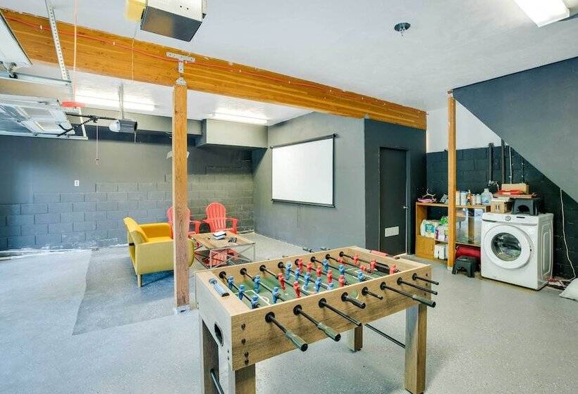 Hike, Ski & Unwind: Cabin W/ Hot Tub In Pioneer!