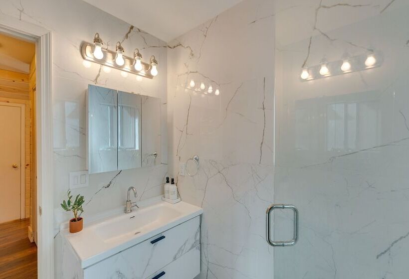 Hike, Ski & Unwind: Cabin W/ Hot Tub In Pioneer!