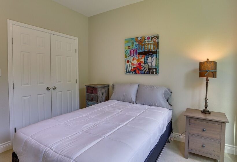 Charming Willis Hideaway < 1 Mi To Lake Conroe!