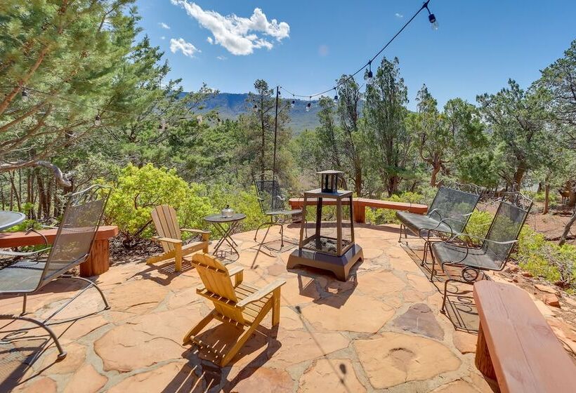 Hot Tub, Fire Pit & Deck: Chic Arizona Retreat