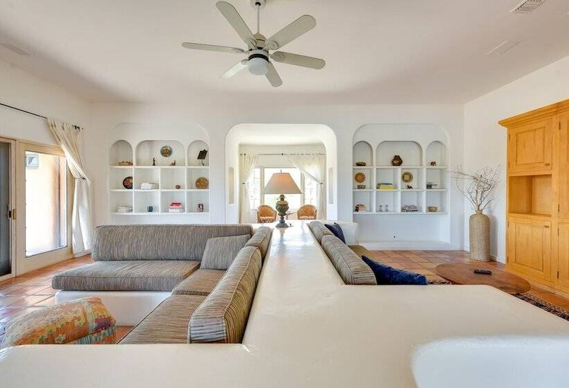 Chic Borrego Springs Home W/ Outdoor Oasis!