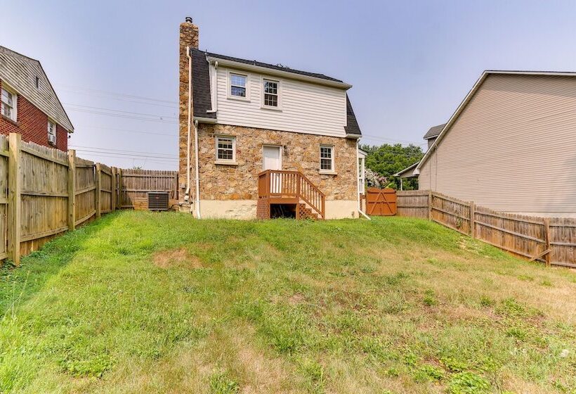 Chic Front Royal Retreat Near Shenandoah River!