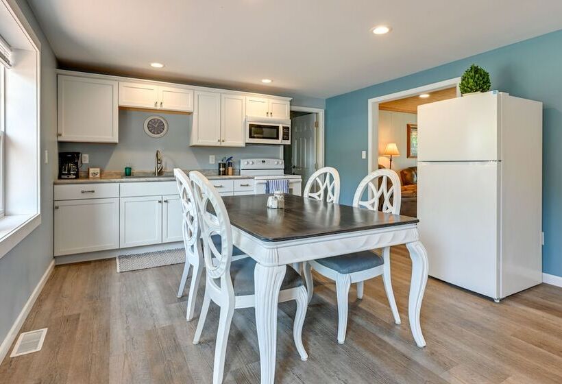 Chippewa Falls Retreat On Lake Wissota W/ 2 Decks!