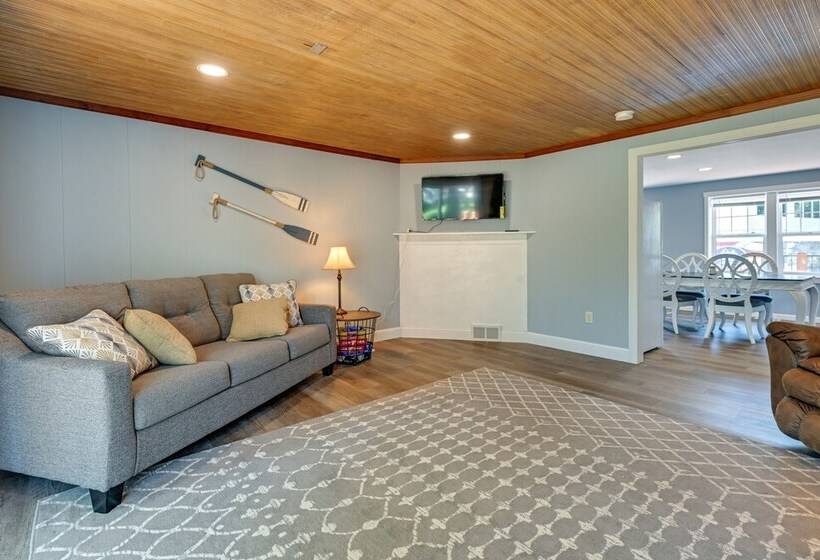 Chippewa Falls Retreat On Lake Wissota W/ 2 Decks!