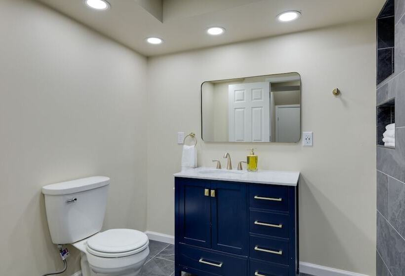 Cozy Brookville Home W/ Fire Pit & Deck!