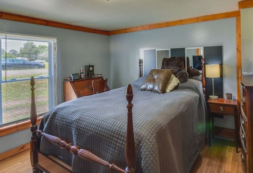 Cozy Cabin Near Lake Hartwell & Clemson University