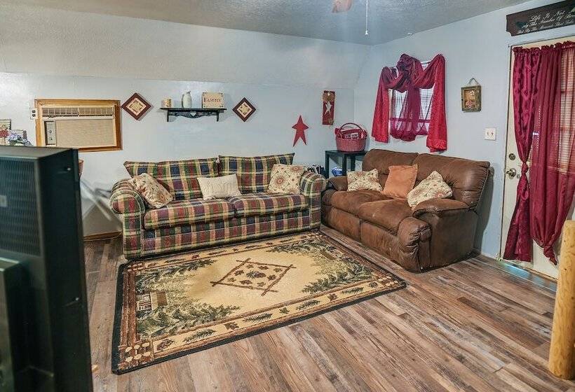 Cozy Country Cabin 4 Mi To Cave Run Lake!