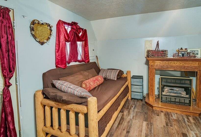 Cozy Country Cabin 4 Mi To Cave Run Lake!