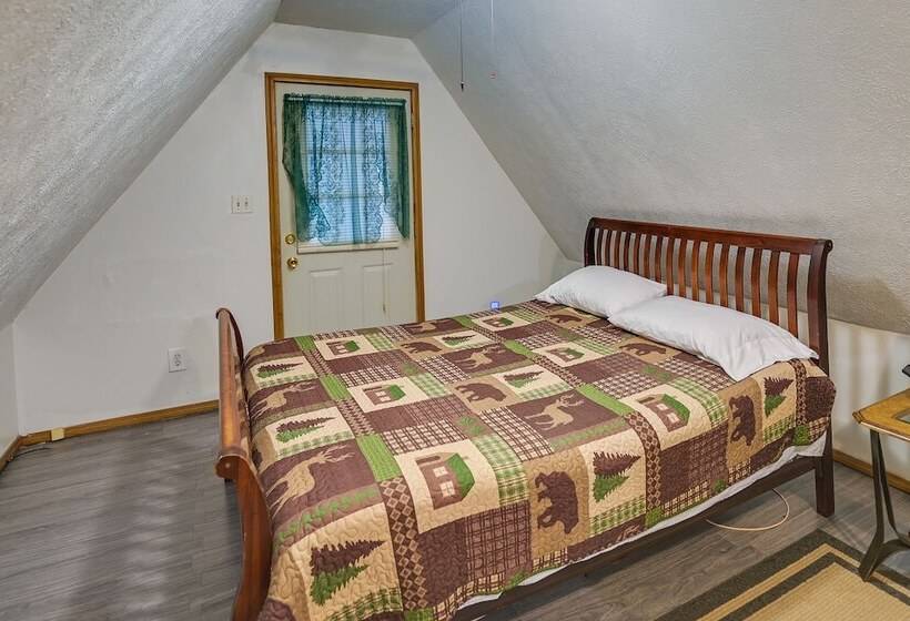 Cozy Country Cabin 4 Mi To Cave Run Lake!