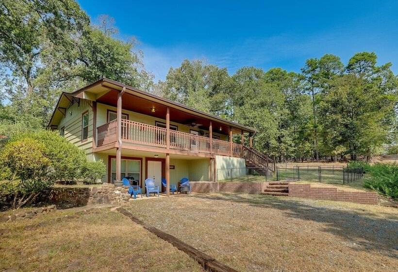 Cozy East Texas Retreat Near Lake O The Pines!