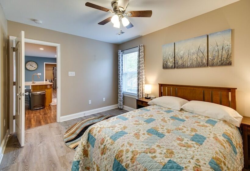 Cozy Home In Star Tannery W/ Private Backyard!