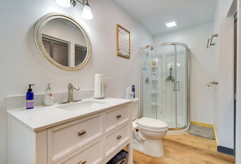 Cozy New York Abode   Porch, Near Fishing & Hiking