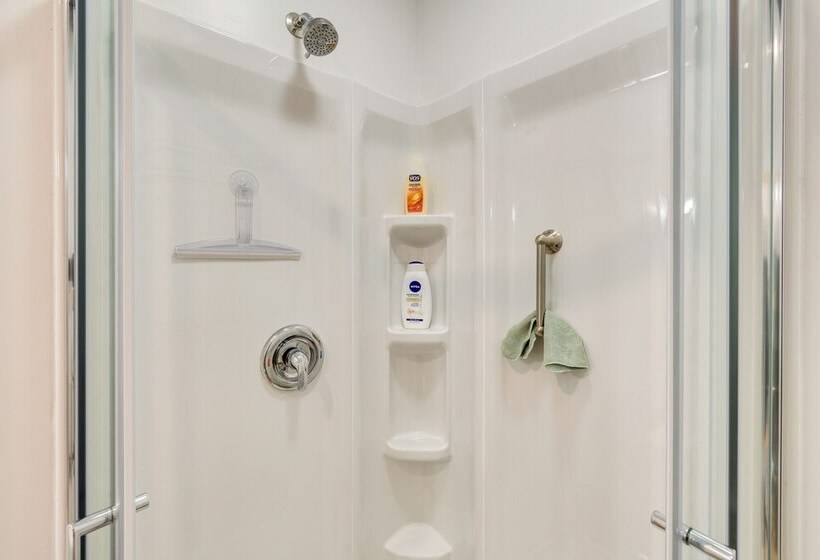 Cozy New York Abode   Porch, Near Fishing & Hiking