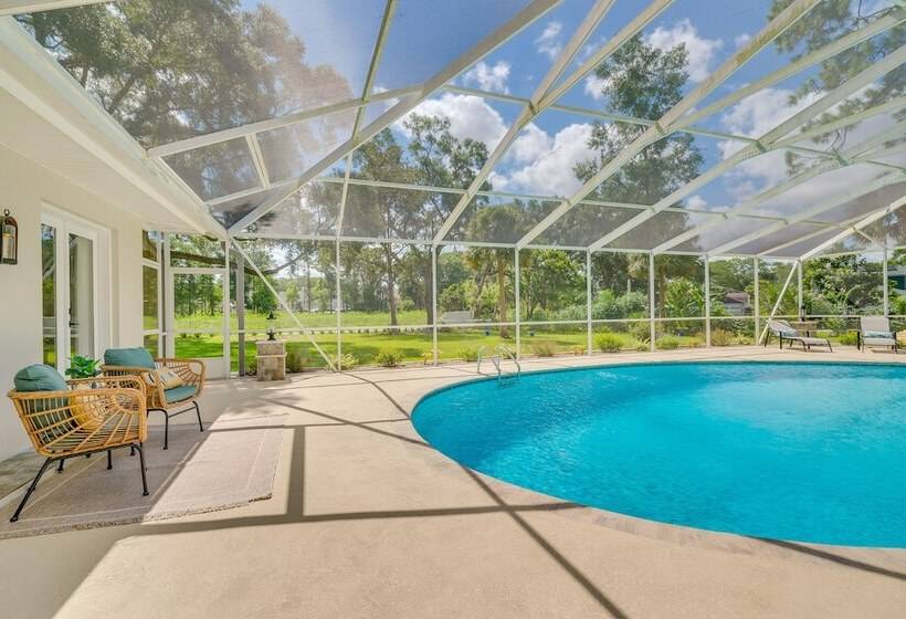Cozy Ocala Retreat W/ Pool, Screened Lanai!