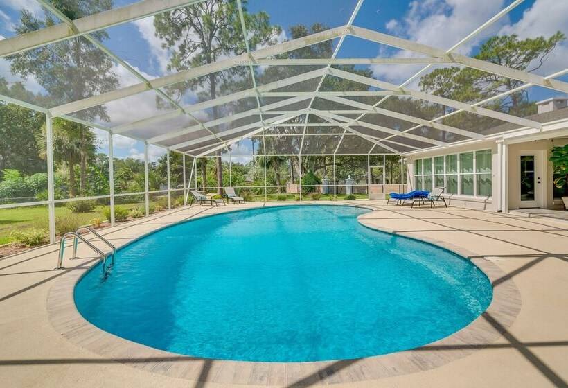 Cozy Ocala Retreat W/ Pool, Screened Lanai!