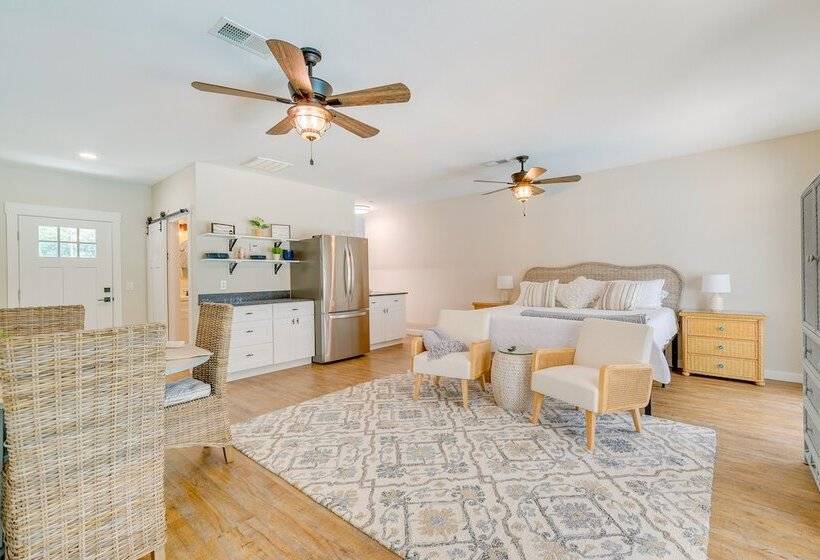 Cozy Ocala Retreat W/ Pool, Screened Lanai!