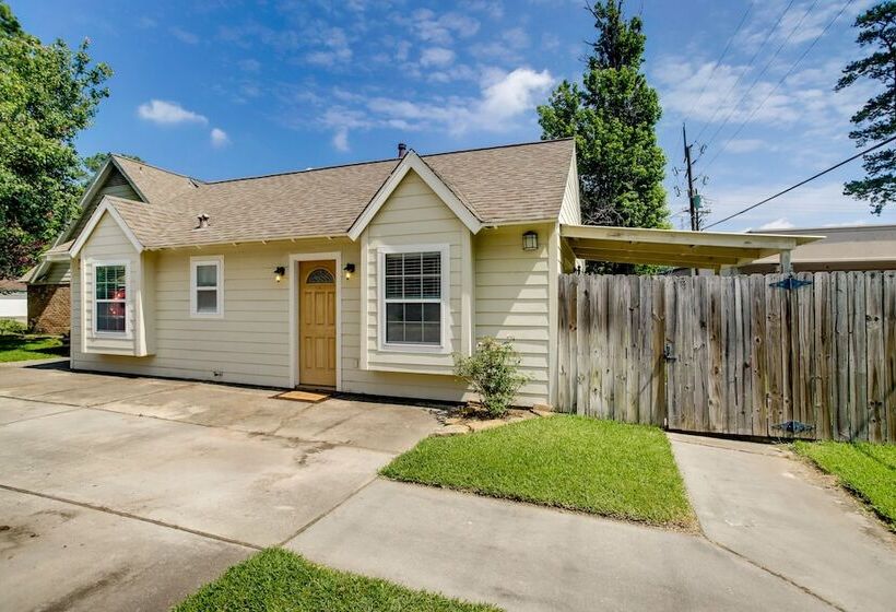 Cozy Shenandoah Home < 2 Mi To The Woodlands Mall!