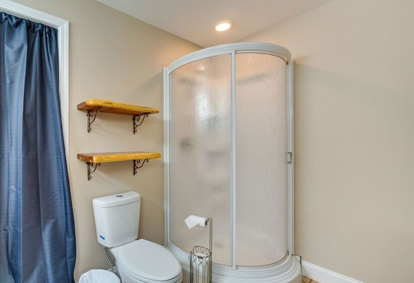 Cozy Tennessee Lake House W/ Grill & Fire Pit!