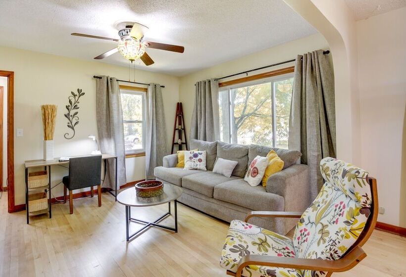 Serene Crosby Cottage: 3 Mi To Serpent Lake!